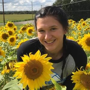 Meet your Posher, Makayla